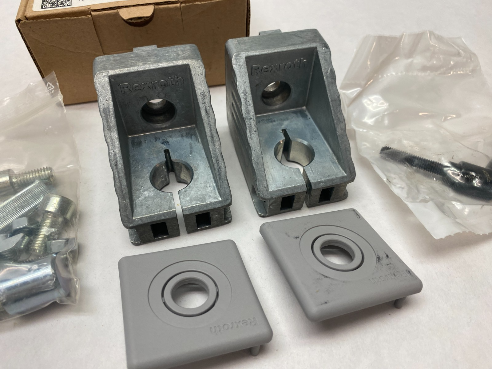 Bosch Rexroth 3842547868 Bearing Pedestal Silver Set Gray Caps - Maverick Industrial Sales
