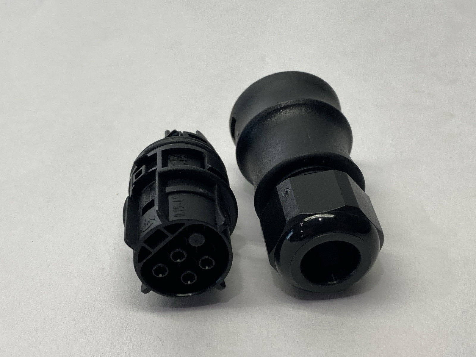 Bosch Rexroth R901460889 Plug In Connector 0DEG OPT.CYTROPAC 96.051.4053.1 - Maverick Industrial Sales