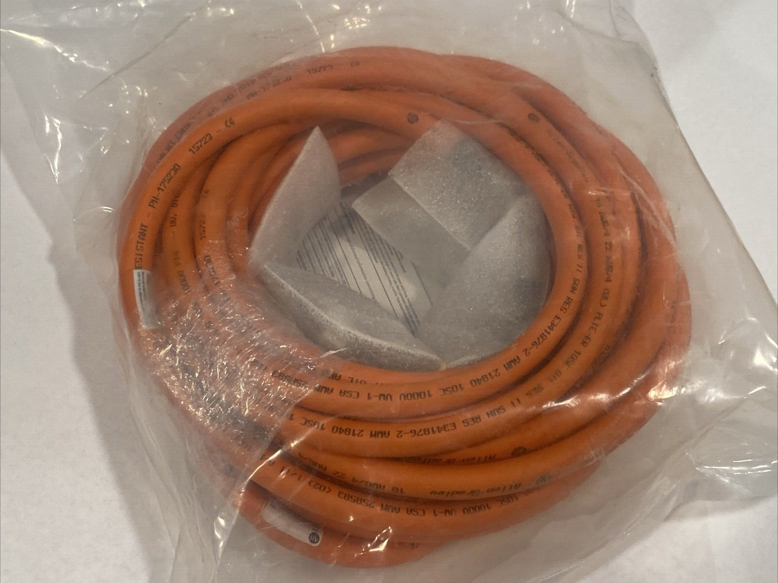 2090-CSBM1DG-18AA15 | Allen Bradley Cable Kinetix Single DSL Non-Flex TPE 18 AWG - New - Maverick Industrial Sales