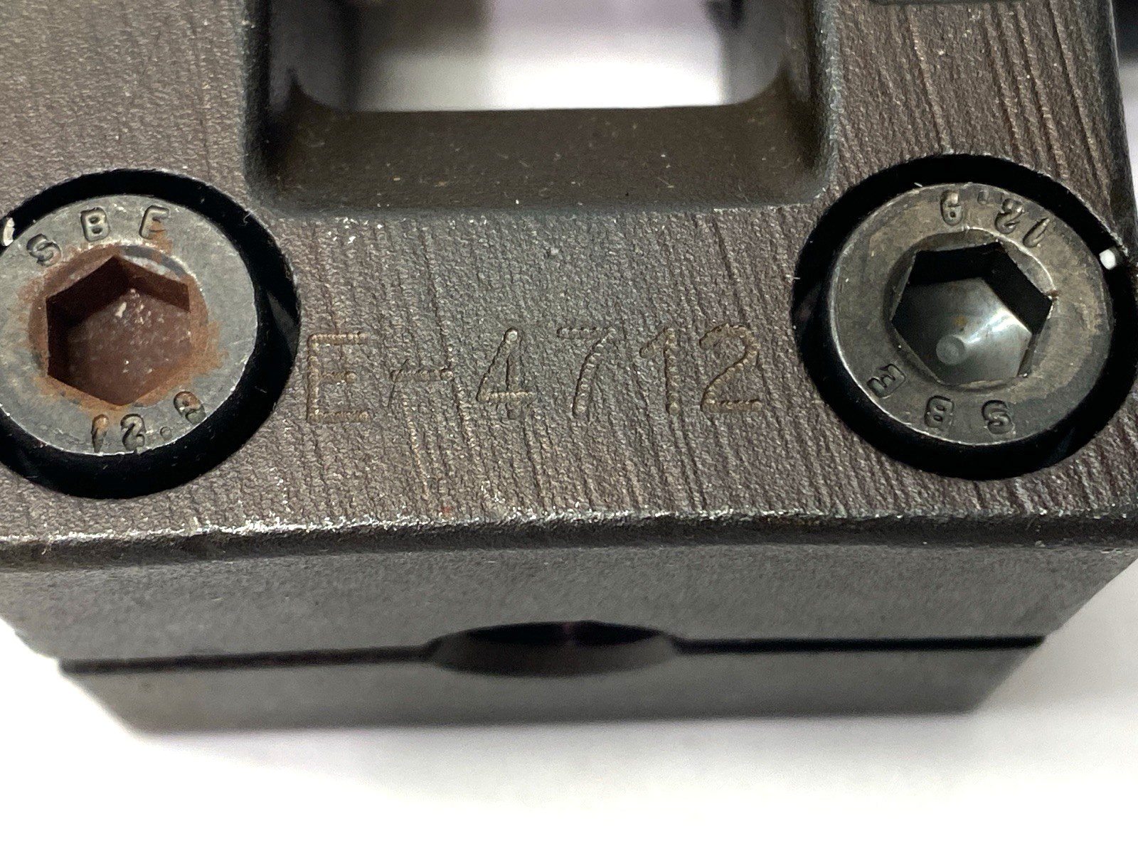 E-4712 | E&E Cylinder Clevis 80mm Height 51mm Length 45mm Width M12 Main Thread - Used - Maverick Industrial Sales