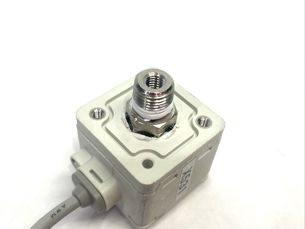 SMC ISE40A-N01-Y-P-X531 Digital Pressure Switch, 1/8