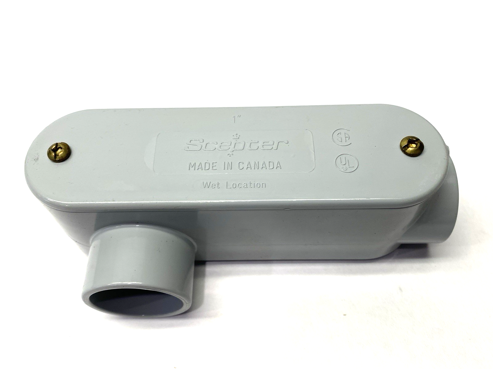 SLR 30S | Scepter PVC Conduit Body Right Angle Line Right Removable Cover 1" - New – Open box - Maverick Industrial Sales