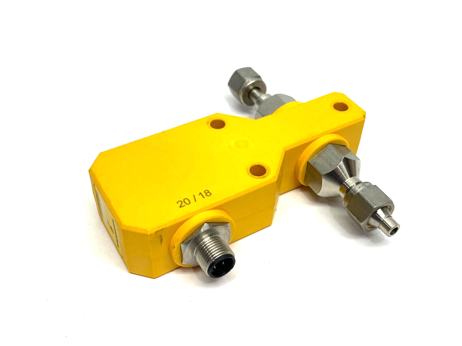 Turck FCI-1/4TCD04A4P-AP8X-H1141 Flow Monitoring Inline Sensor 6870823 - Used - Maverick Industrial Sales