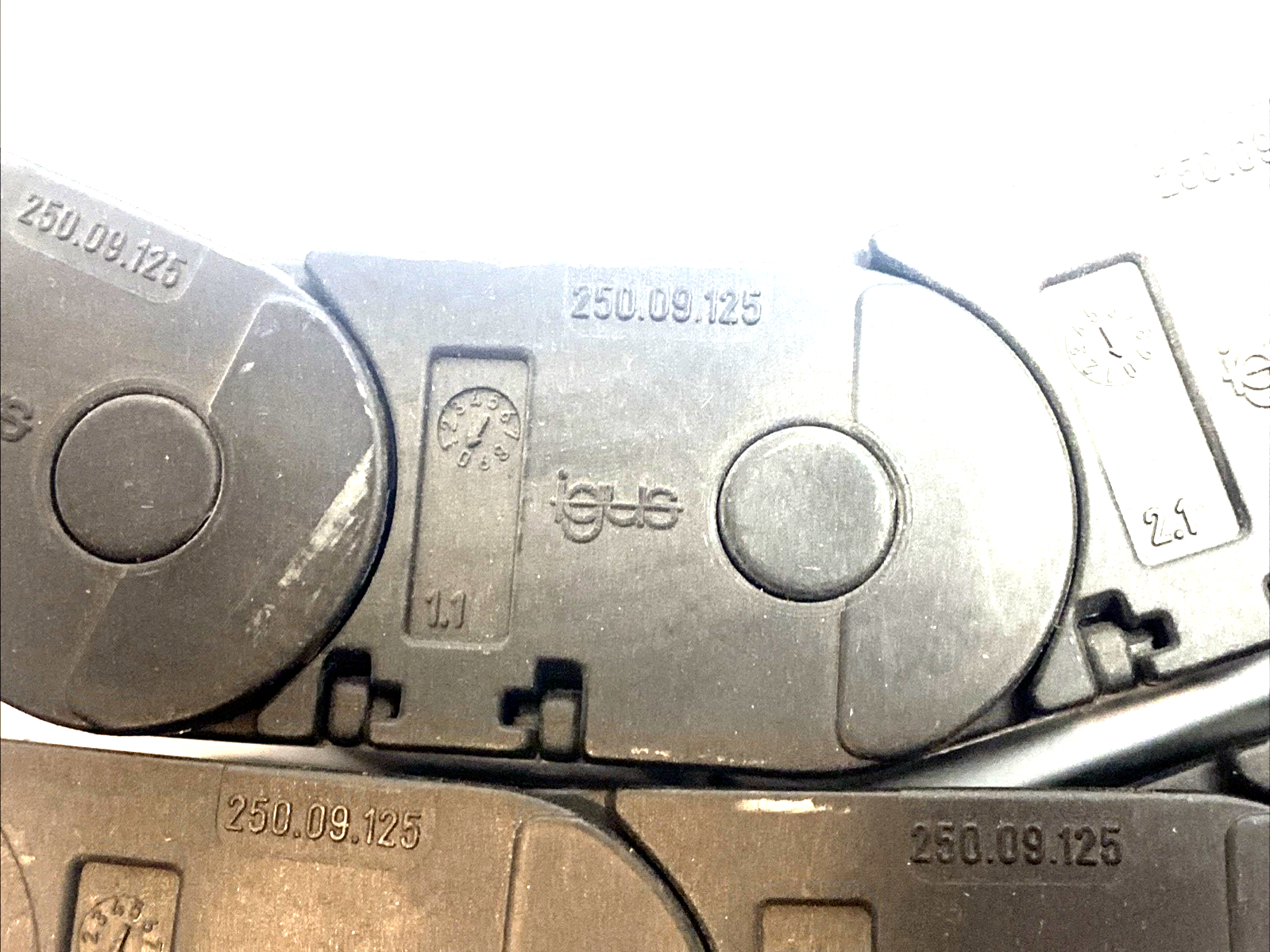 Igus 250.09.100 E-Chain Cable Carrier 29 Links - Maverick Industrial Sales