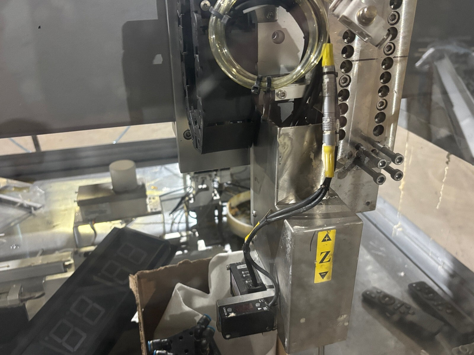 Graco GSD-500 Smart Dispense Automated Adhesive Dispensing System Robot - Maverick Industrial Sales