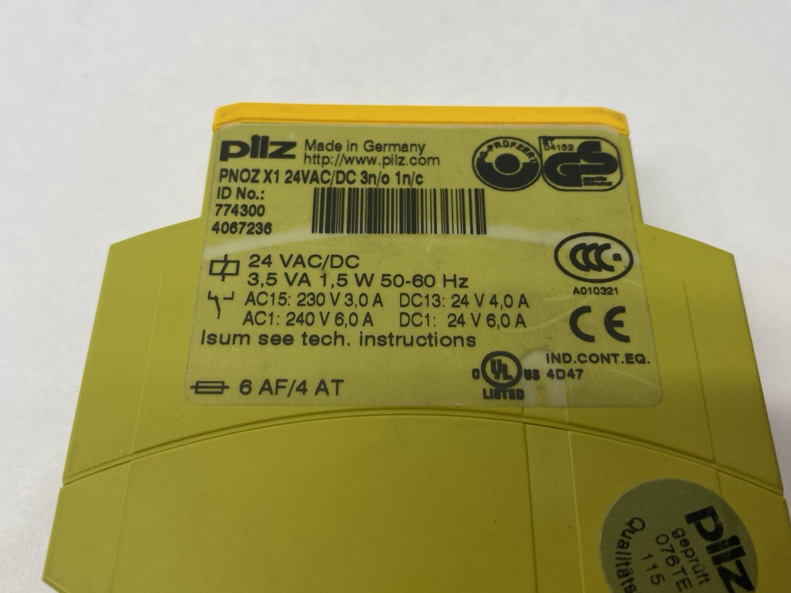 Pilz PNOZ X1 24VAC/DC 3n/o 1n/c Standalone Safety Relay 1-Channel Input 774300 - Maverick Industrial Sales