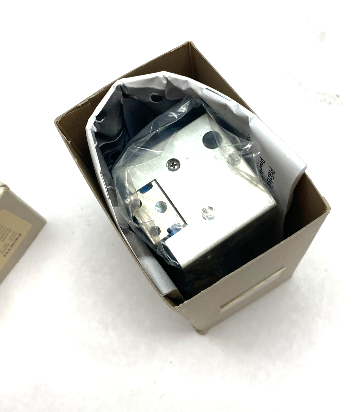 Festo HGPP-25-A Parallel Gripper Size 25, 10mm Stroke Per Jaw, 525661 - Maverick Industrial Sales