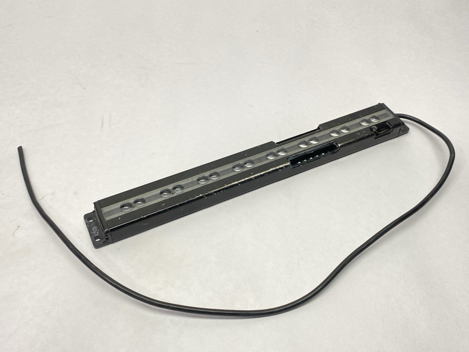 PVD225Q | Banner Single Piece Part Verification Array 70991 CUT CORD - For parts or not working - Maverick Industrial Sales