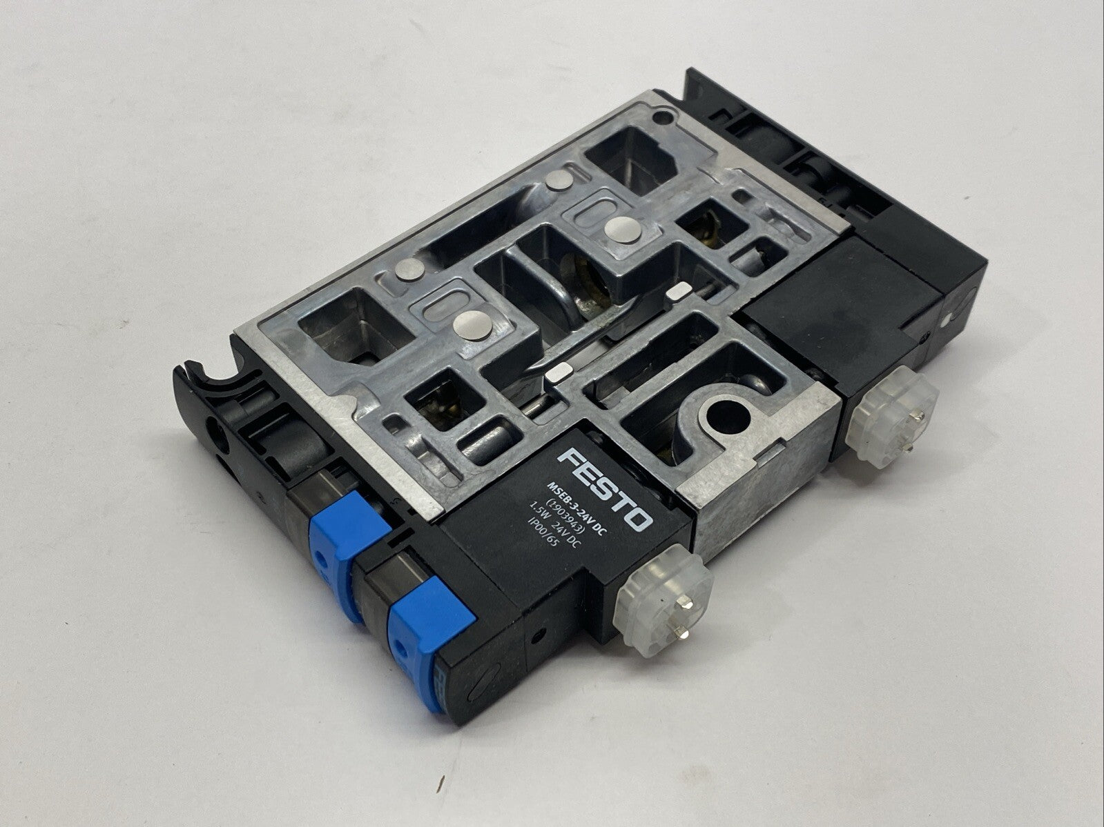 Festo CPV18-M1H-2X3-GLS-1/4 Air Solenoid Valve 163189 - Maverick Industrial Sales