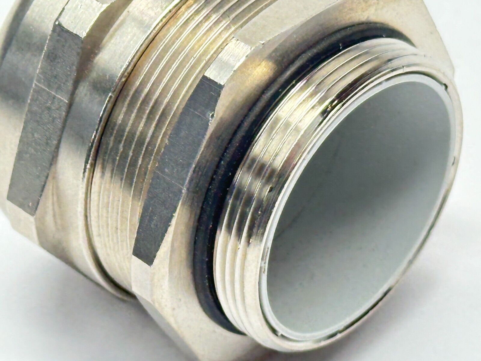 Harting 19000005098 Han Cable Gland CGM-M M40x1,5 D.22-32mm - Maverick Industrial Sales