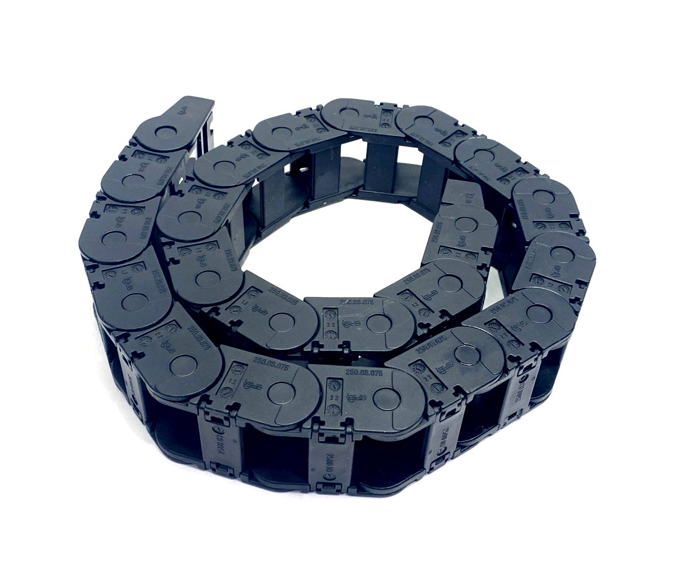 Igus 250.03.075 Series 250 Snap-Open E2 Cable Carrier 21 Link 3FT 250-03-075-0 - Maverick Industrial Sales