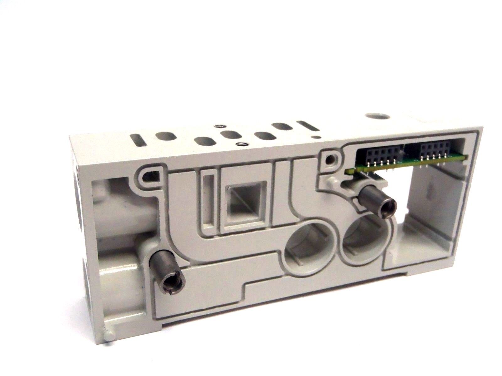 Numatics 006-220D Double-Z Board Circuit Valve Block Pneumatic Manifold - Maverick Industrial Sales