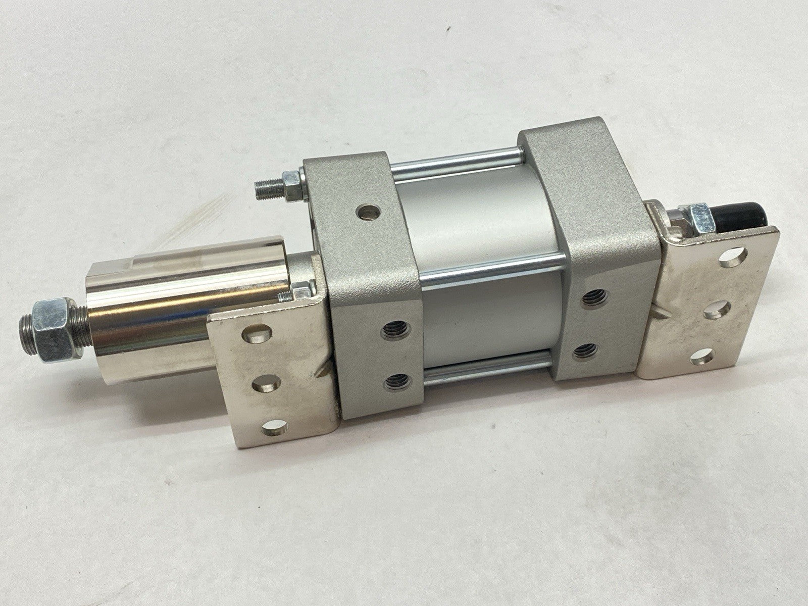 NCA1L325-0100NA-XC8 | SMC Pneumatic Tie Rod Cylinder 3.25" Bore 1" Stroke - New – Open box - Maverick Industrial Sales