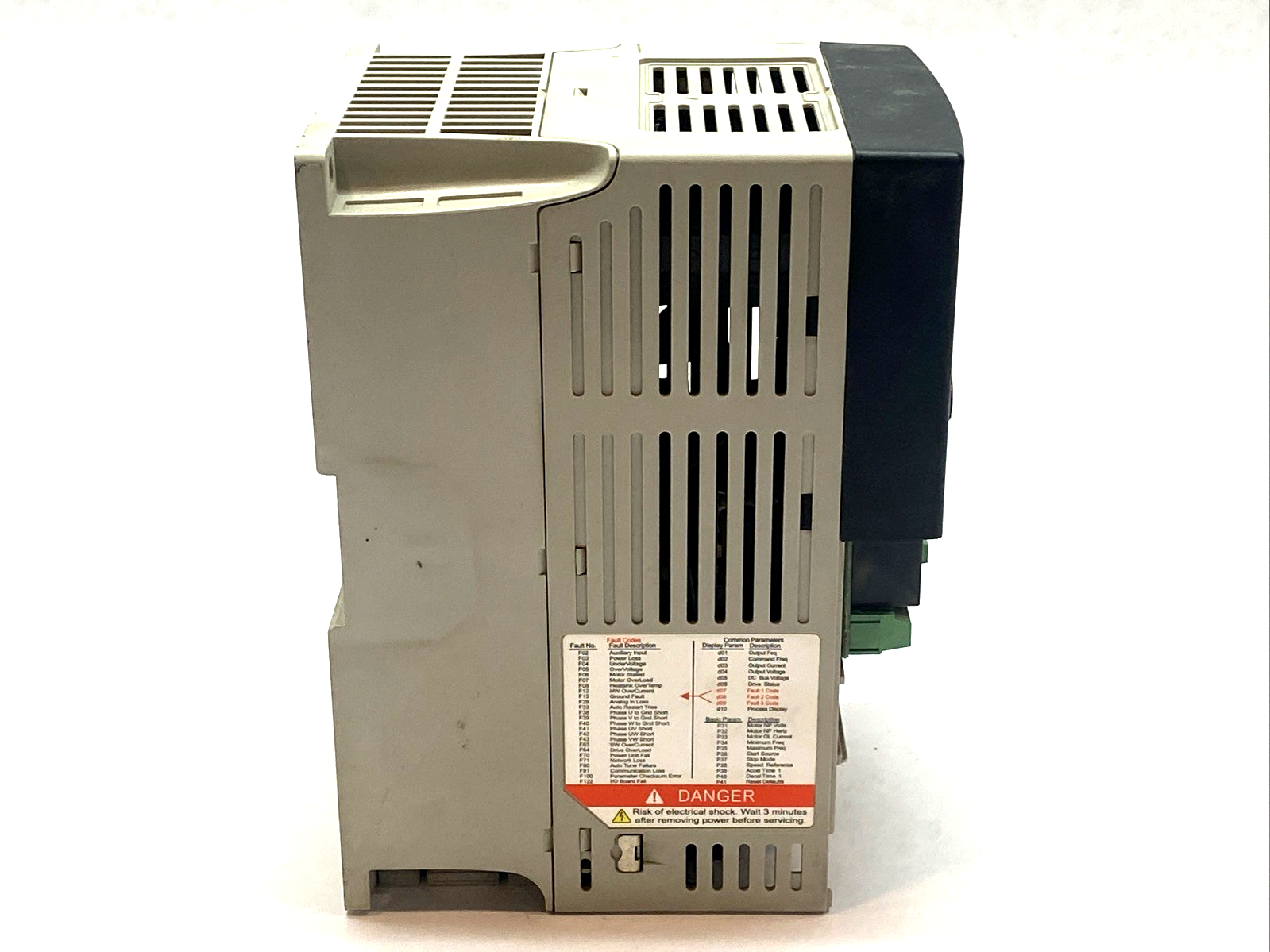 22A-D6P0N104 | Allen Bradley Ser A PowerFlex AC Drive 4 2.2kW 3HP NO COVER - For parts or not working - Maverick Industrial Sales