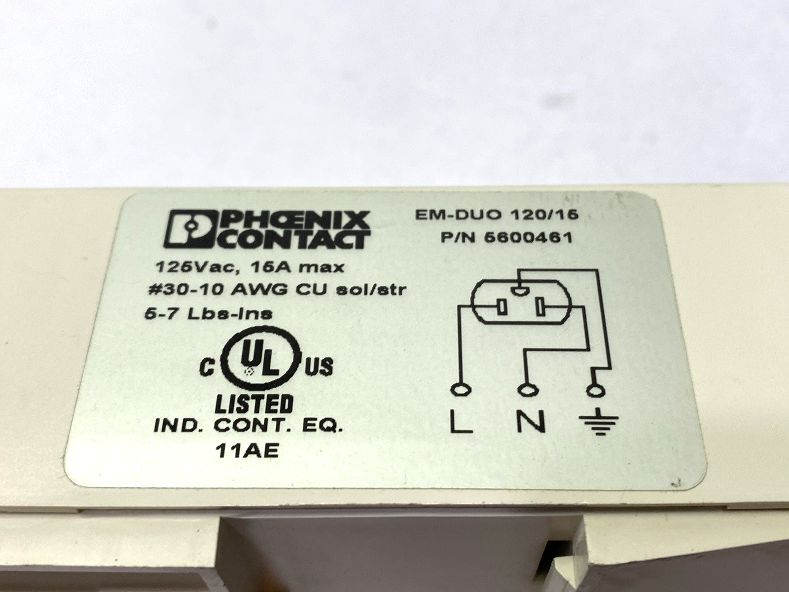 EM-DUO 120/15 | Phoenix Contact Dual Power Outlet DIN Rail Mounted 125VAC 5600461 - Used - Maverick Industrial Sales