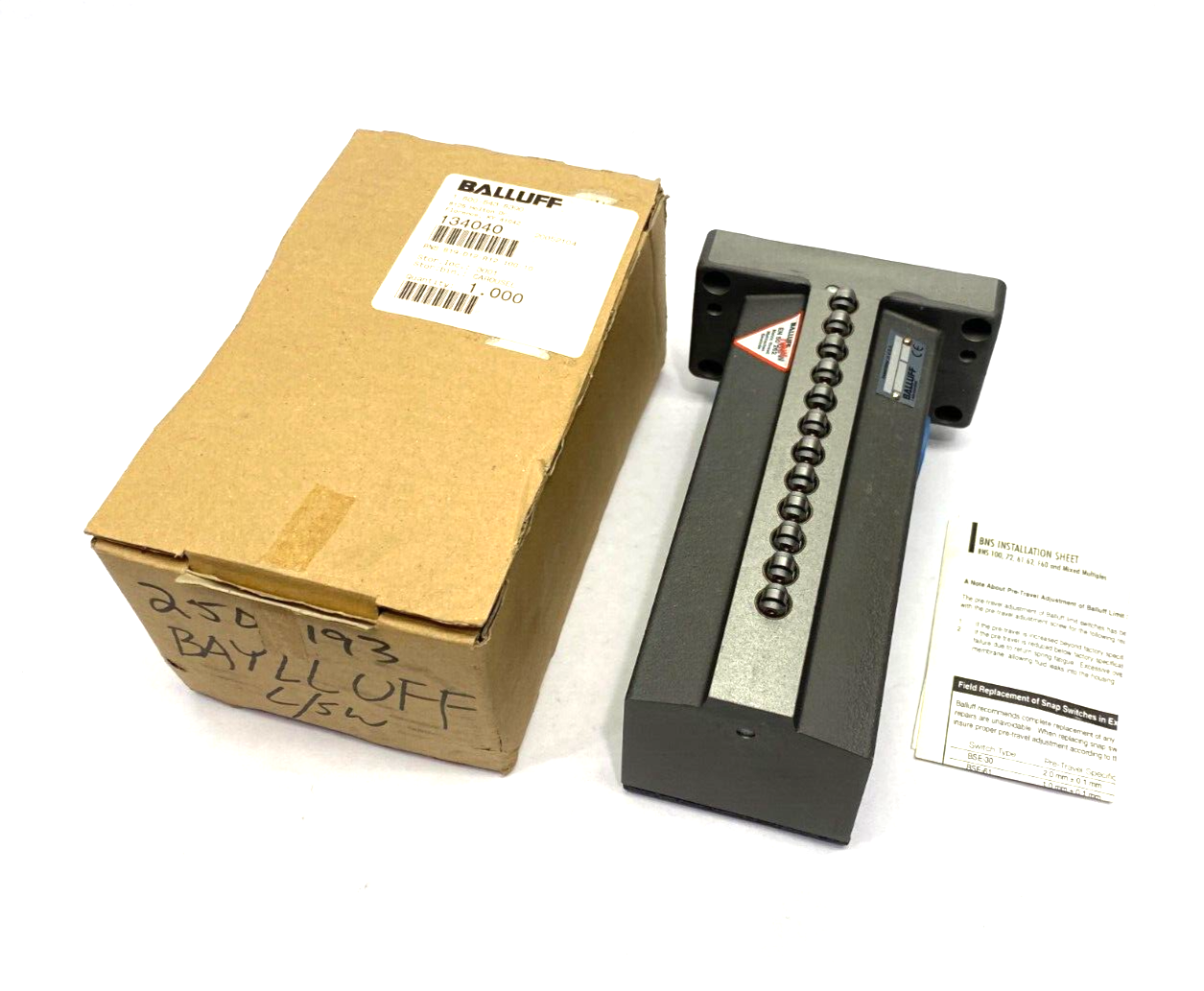 134040,BNS-819-D12-R12-100-10 | Balluff BNS-819-D12-R12-100-10 Mechanical Multi-Position Limit Switch 134040 - New – Open Box - Maverick Industrial Sales