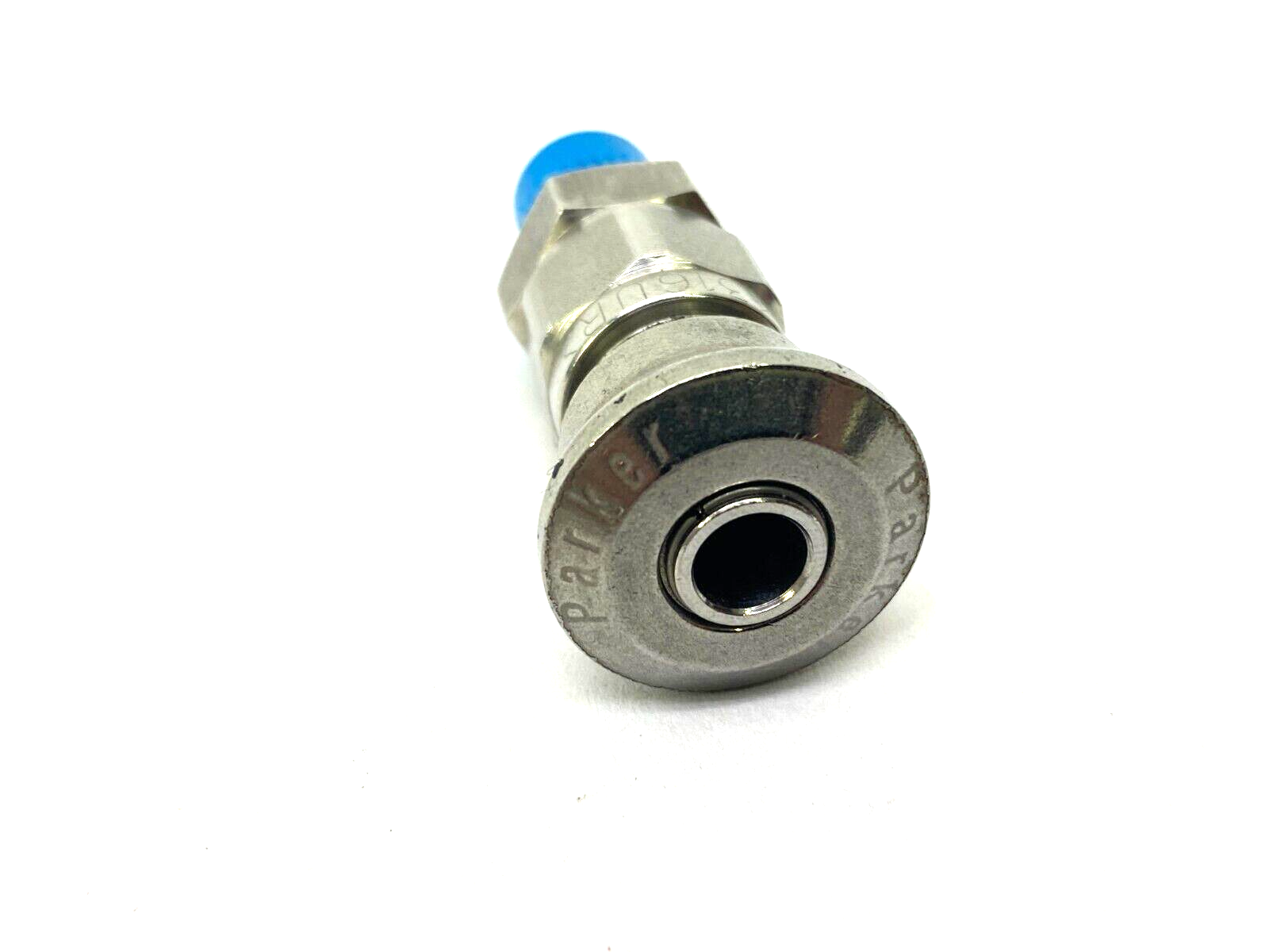 Parker 2M-Q4CY-SSP Instrumentation Coupling Female Push To Connect 1/4", 316SS - Maverick Industrial Sales