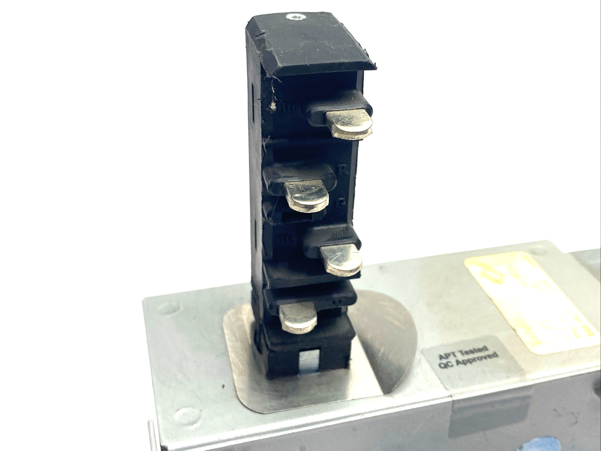 StarLine CB100NE12-520Q-4 Track Busway Tap Box 20A 208Y/120, 120V Load, 4-Outlet - Maverick Industrial Sales