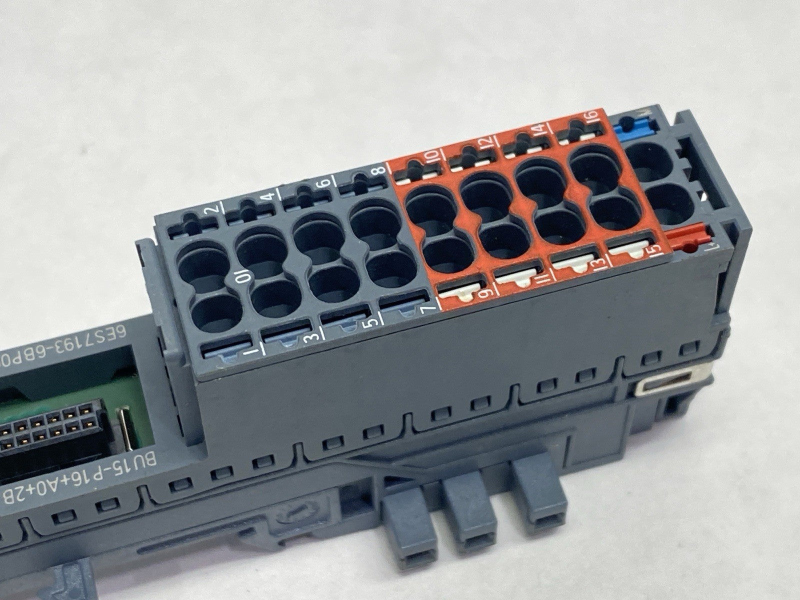 Siemens 6ES7193-6BP00-0BA0 SIMATIC ET 200SP Base Unit BU15-P16+A0+2B - Maverick Industrial Sales