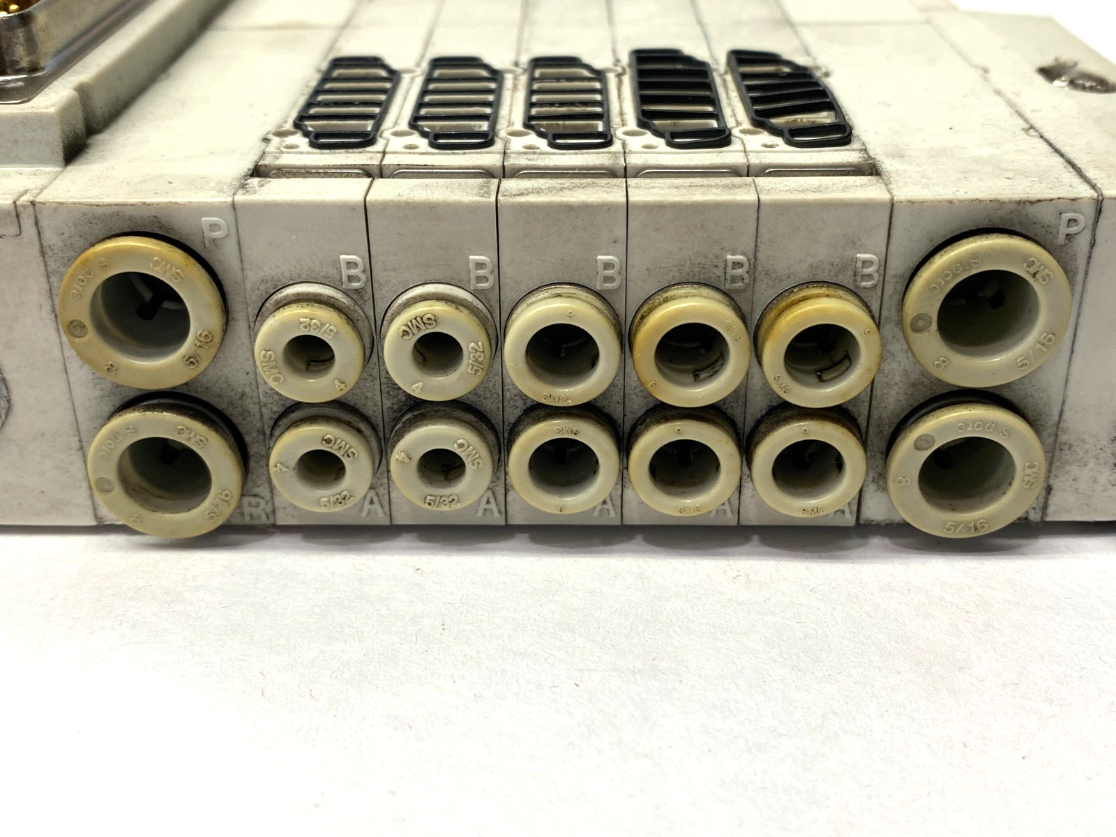 SMC SS5Y3-45NFD-05B-N3 Pneumatic Manifold Assembly 24VDC MISSING CONNECTOR PIN - Maverick Industrial Sales