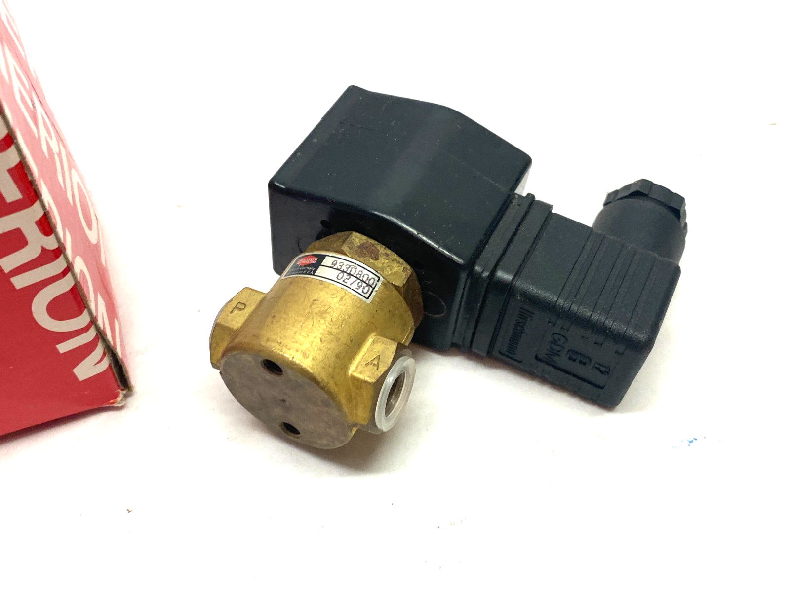 Herion 9330800 Solenoid Valve 24VDC 1/4" NPT - Maverick Industrial Sales