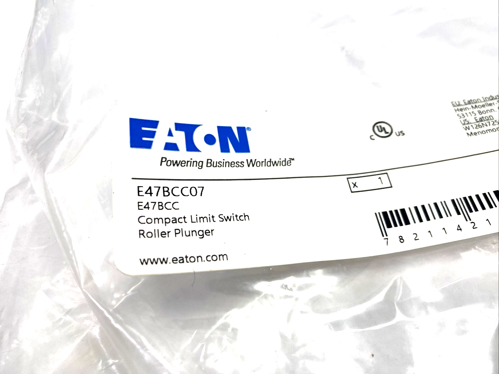 E47BCC07 | Eaton Compact Limit Switch, Roller Plunger - New – Open box - Maverick Industrial Sales