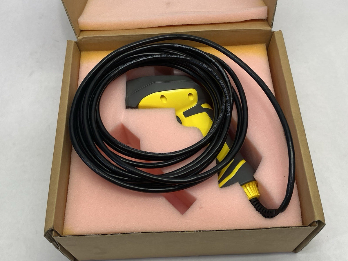 Cognex DMR-8050E-0200 DataMan Barcode Reader 825-0579-1R w/ 300-1122-5R Cable - Maverick Industrial Sales