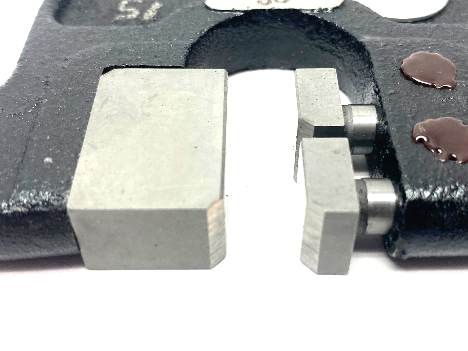 GSG 9.98mm/9.93mm GO/NOGO Snap Gage Style C - New – Open box - Maverick Industrial Sales