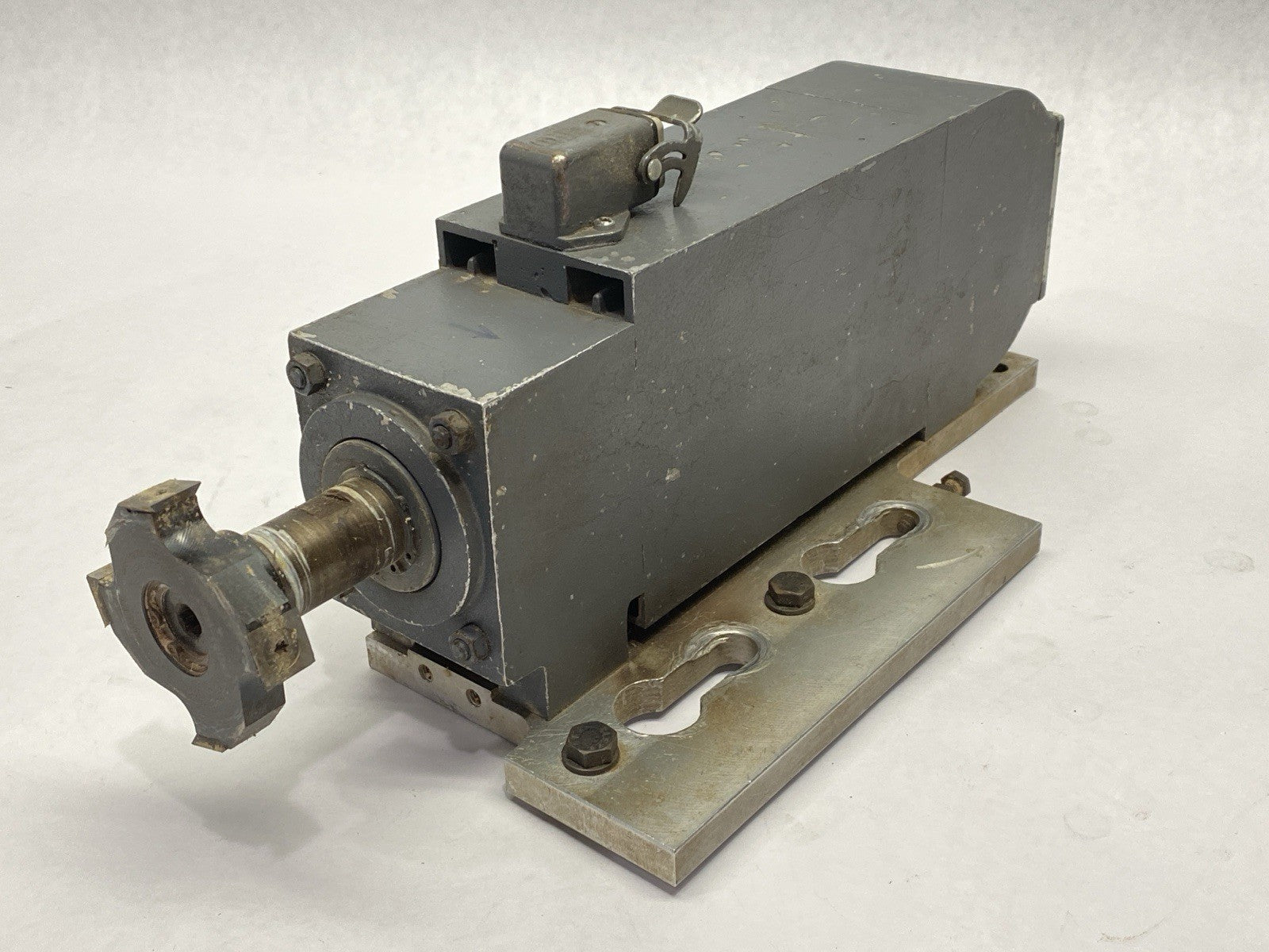 Perske Spindle Motor 11500RPM Clockwise w/ Leuco HW 120101-177592/5-7318887 - Maverick Industrial Sales