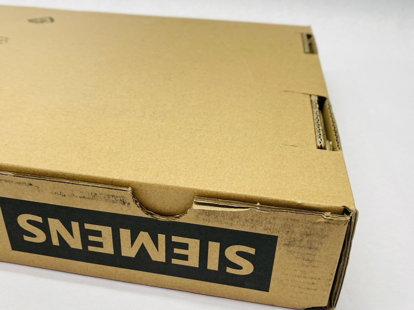 Siemens 6SL3120-2TE13-0AD0 SINAMICS Frequency Converter Double Motor Module S120 - Maverick Industrial Sales