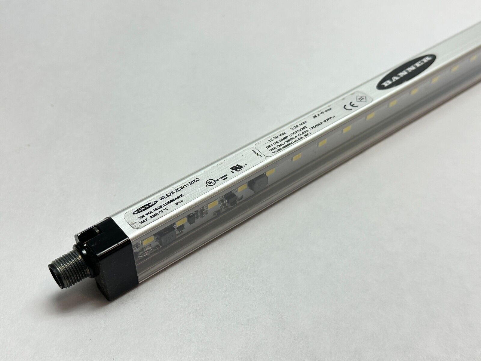 Banner WLS28-2CW1130XQ LED Work Light Strip M12 1130mm 87801 - Maverick Industrial Sales