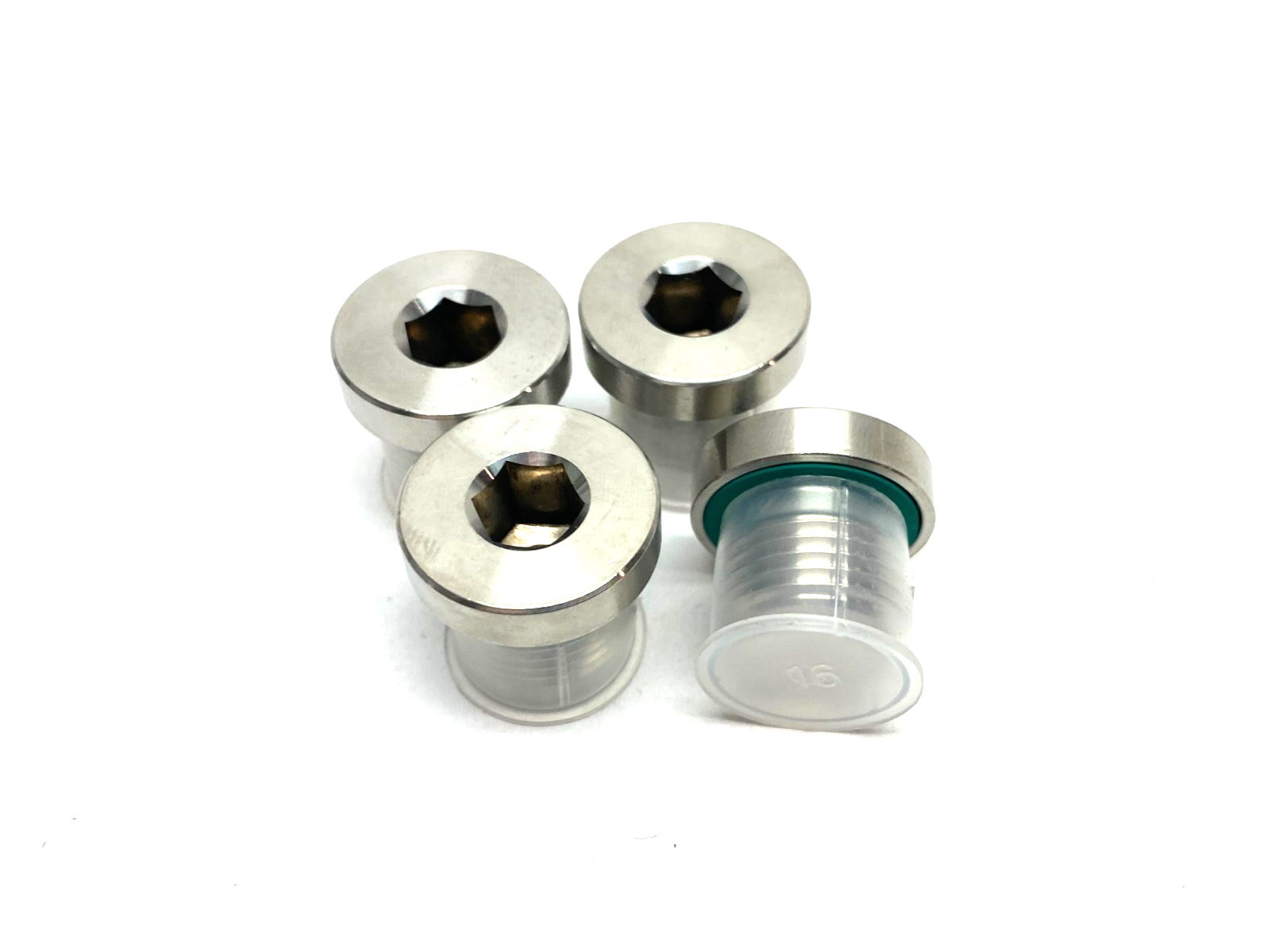 Inner Hex Head M16x1.5 Pipe Fitting Plug, Stainless Steel w/ Seal LOT OF 4 - Maverick Industrial Sales