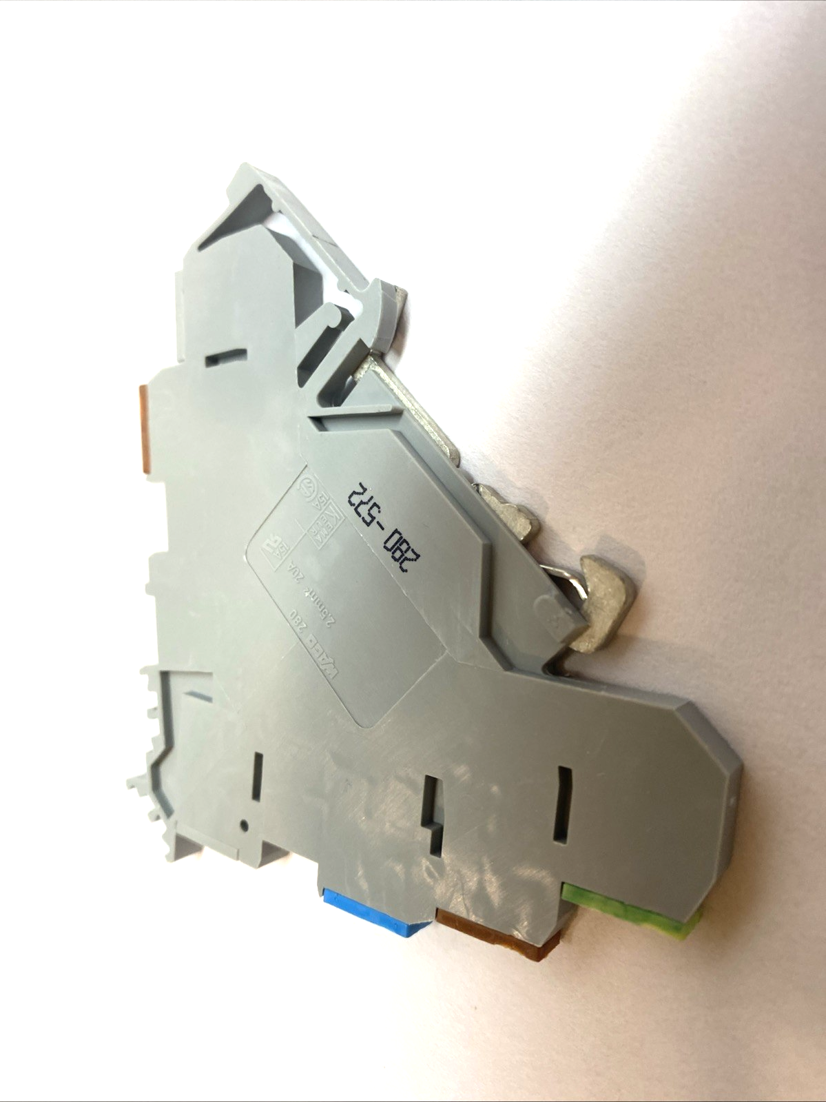 | WAGO 280-572 3‑Conductor Actuator Supply Terminal Block DIN‑Rail Gray LOT OF 5 - Used - Maverick Industrial Sales