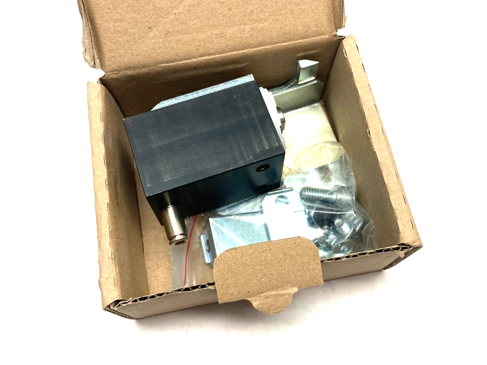 3842557983 | Bosch Rexroth Pneumatic Damper DA 2/60 - New - Maverick Industrial Sales