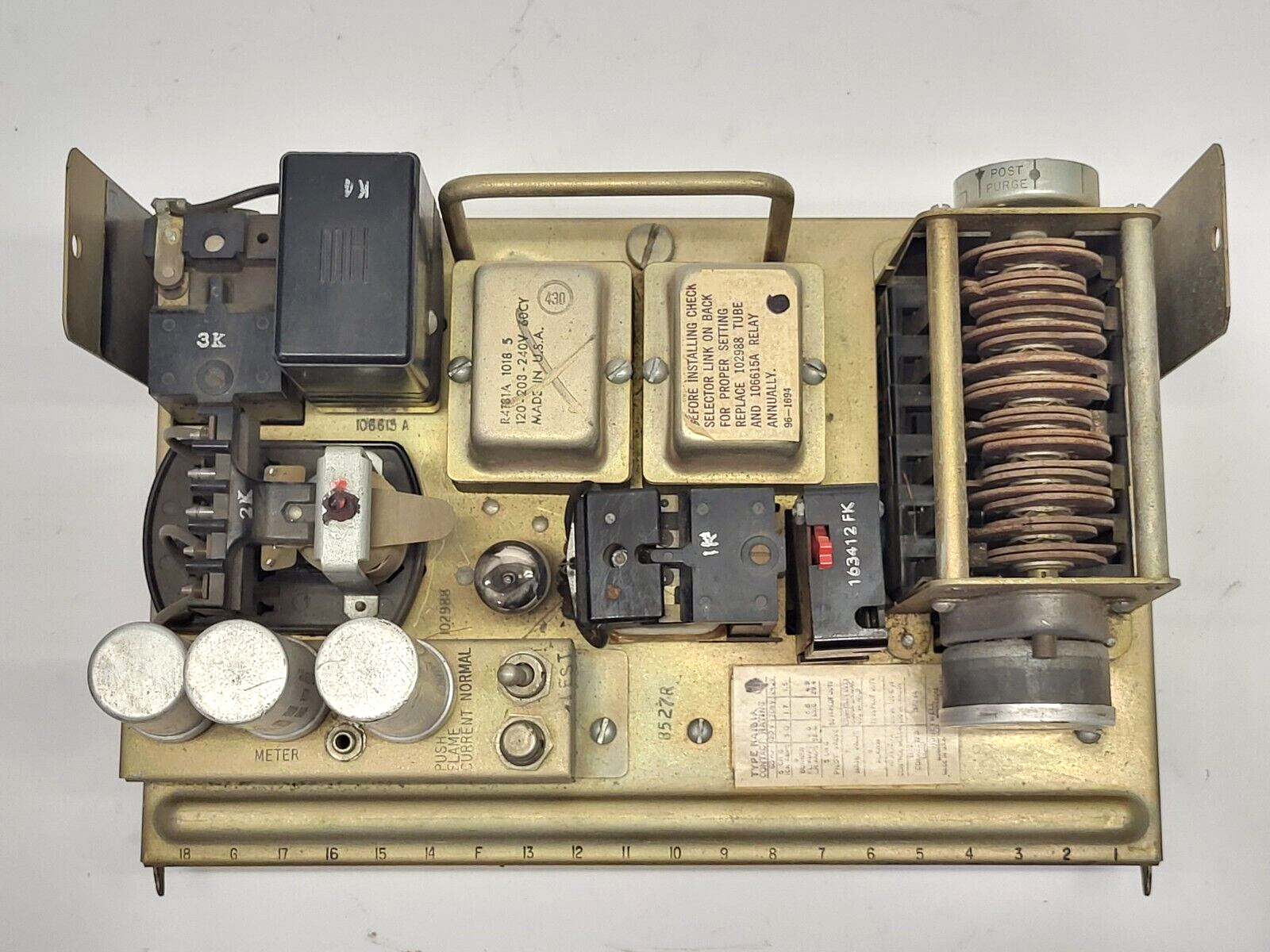 Honeywell R4181A-1038 Flame Safeguard and Control Module - Used - Maverick Industrial Sales