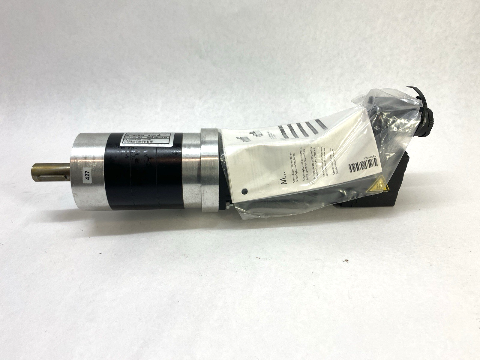 Lenze SPL81-3NVCR MCS06I41-RS0B0, 3-MOT MCS 06I41-RS0B0-B11N-ST6800N-R0SU Servo - Maverick Industrial Sales