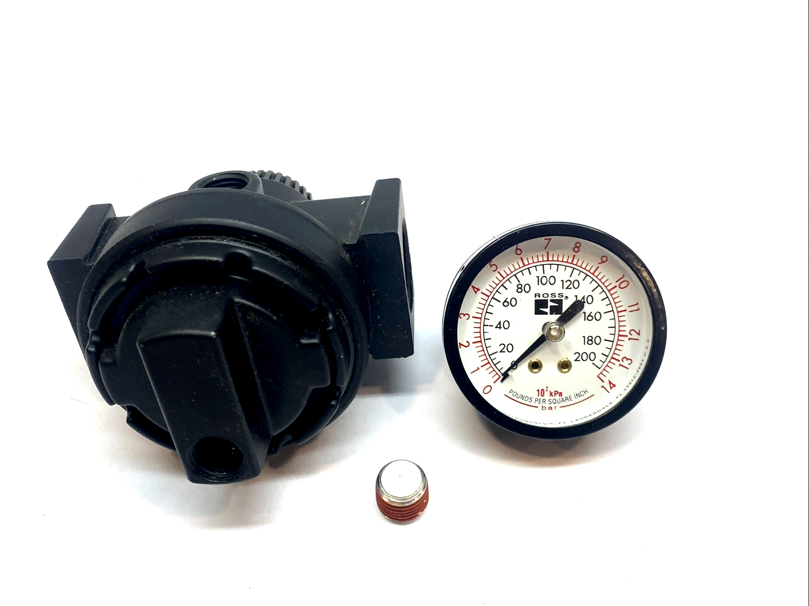 5211C5007 | Ross Remote Pilot Regulator w/ 5400A2011 0-200 PSI Gauge 1/4" Port- New – Open box - Maverick Industrial Sales