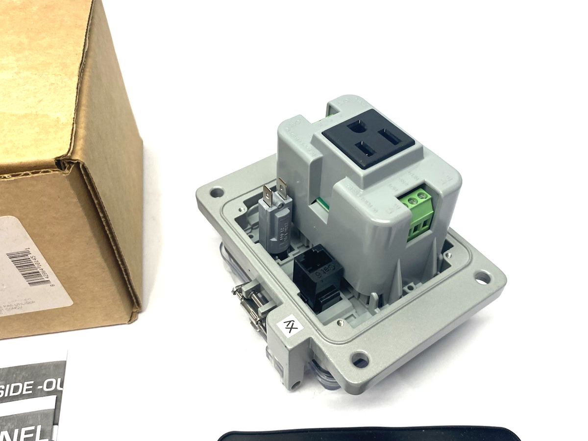 P-R2-K3RF3 | Grace Technologies GracePort Ethernet Panel Interface Connector - New – Open box - Maverick Industrial Sales