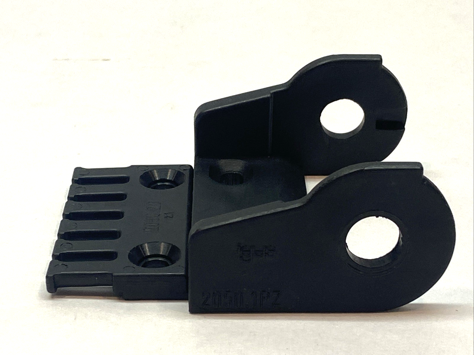 Igus 2050.1PZ E-Chain Male Mounting Bracket w/ 2050.BZ Tiewrap Plate LOT OF 2 - Maverick Industrial Sales
