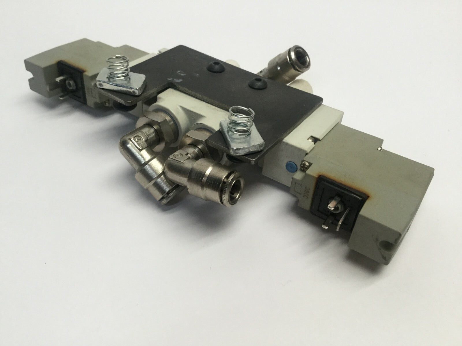 SMC SY7220-5Y0-02N Double Solenoid Valve Body PT - Maverick Industrial Sales