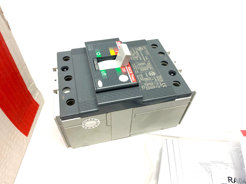 ABB 1SDA053582R1 Molded Case Circuit Breaker 3-Pole SACE TMAX T3 S 225 - Maverick Industrial Sales