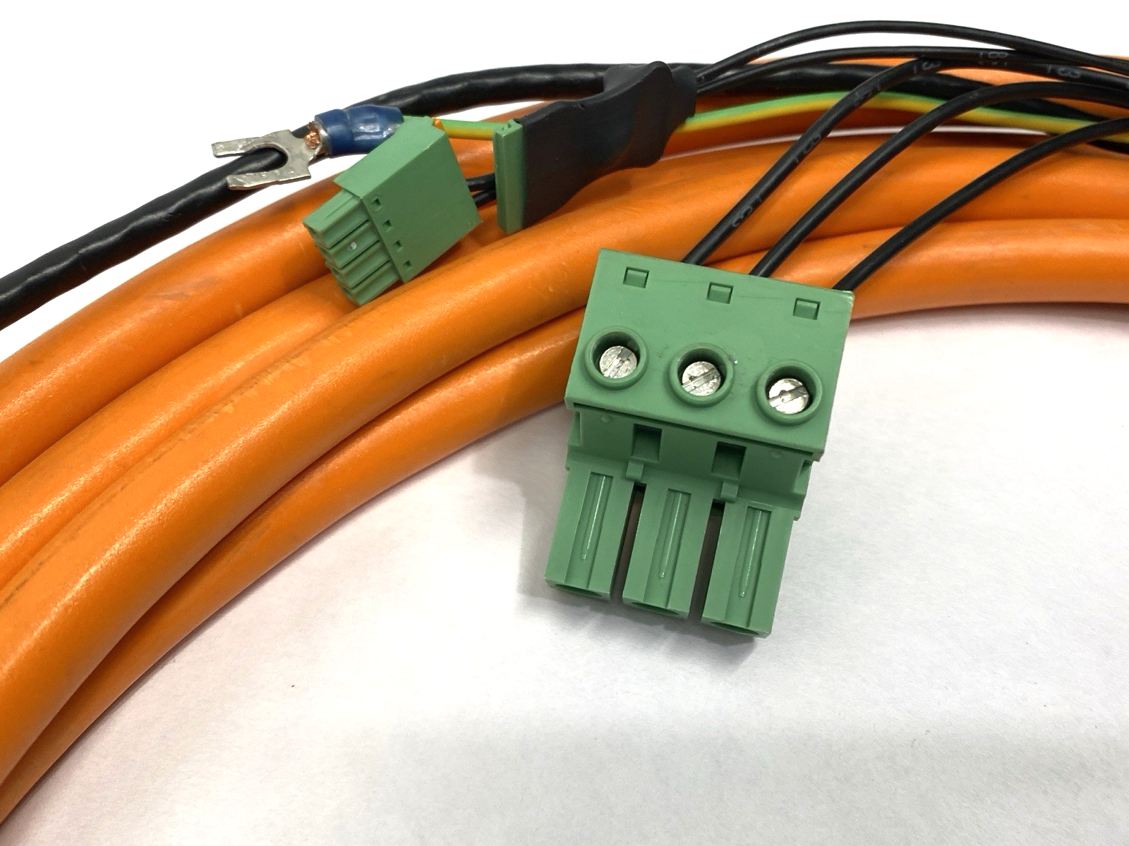 R911372023 | Bosch Rexroth Servo Motor Hybrid Cable 5m RH2-025DBB-NN-005,0 - Used - Maverick Industrial Sales