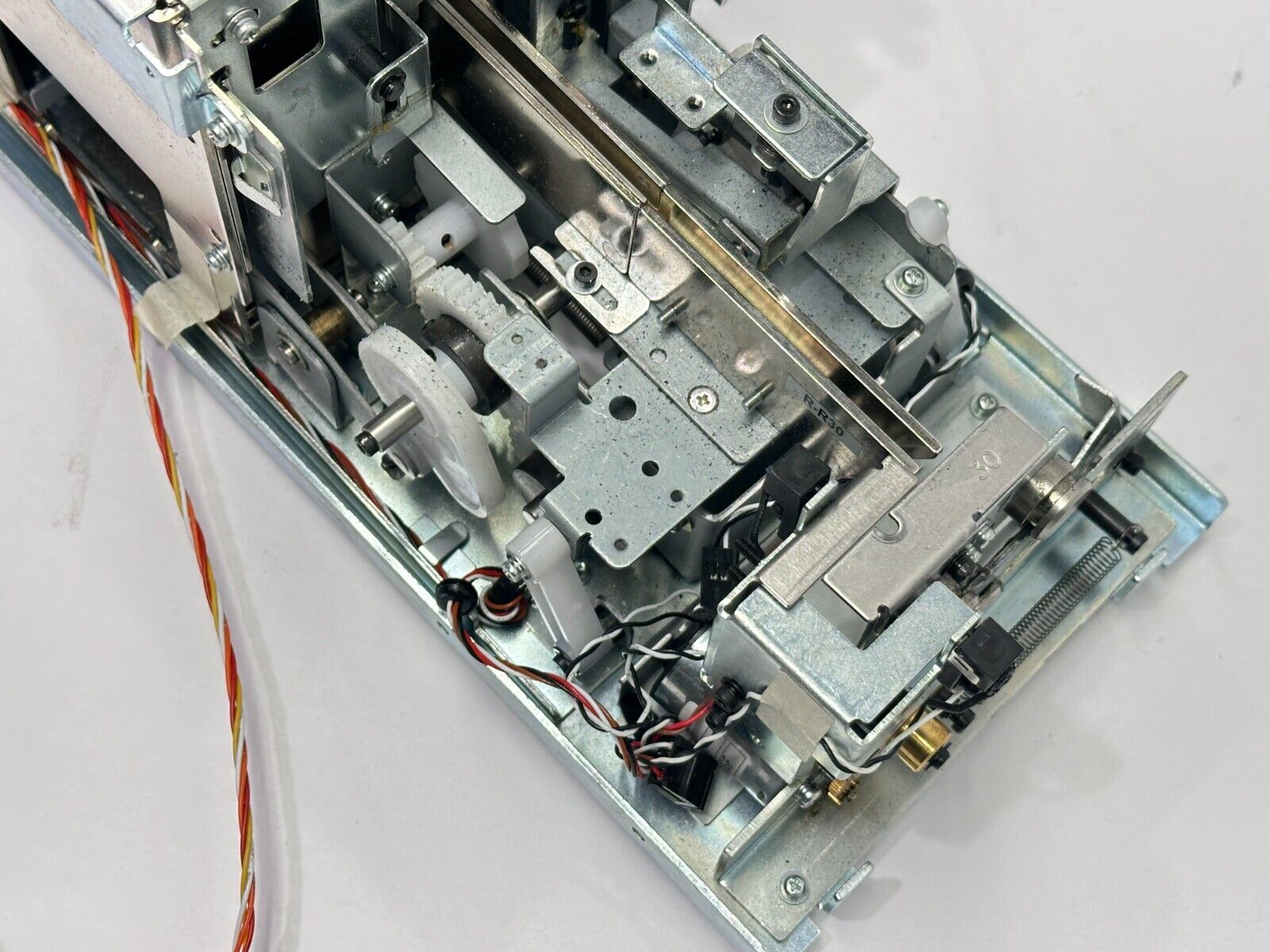 Janome JSP-R Automatic Screw Feeder Presenter - Maverick Industrial Sales