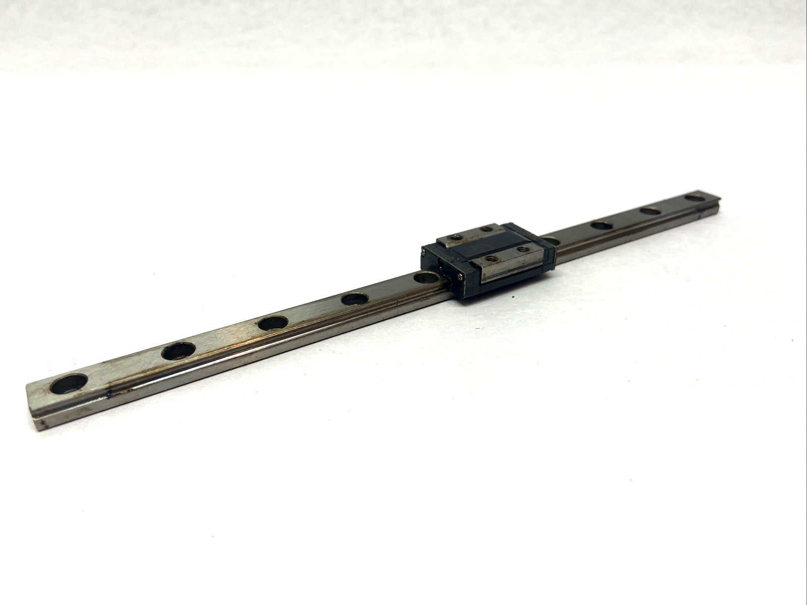 RSR9ZM | THK Linear Guide Block W/ 190mm Rail - Used - Maverick Industrial Sales