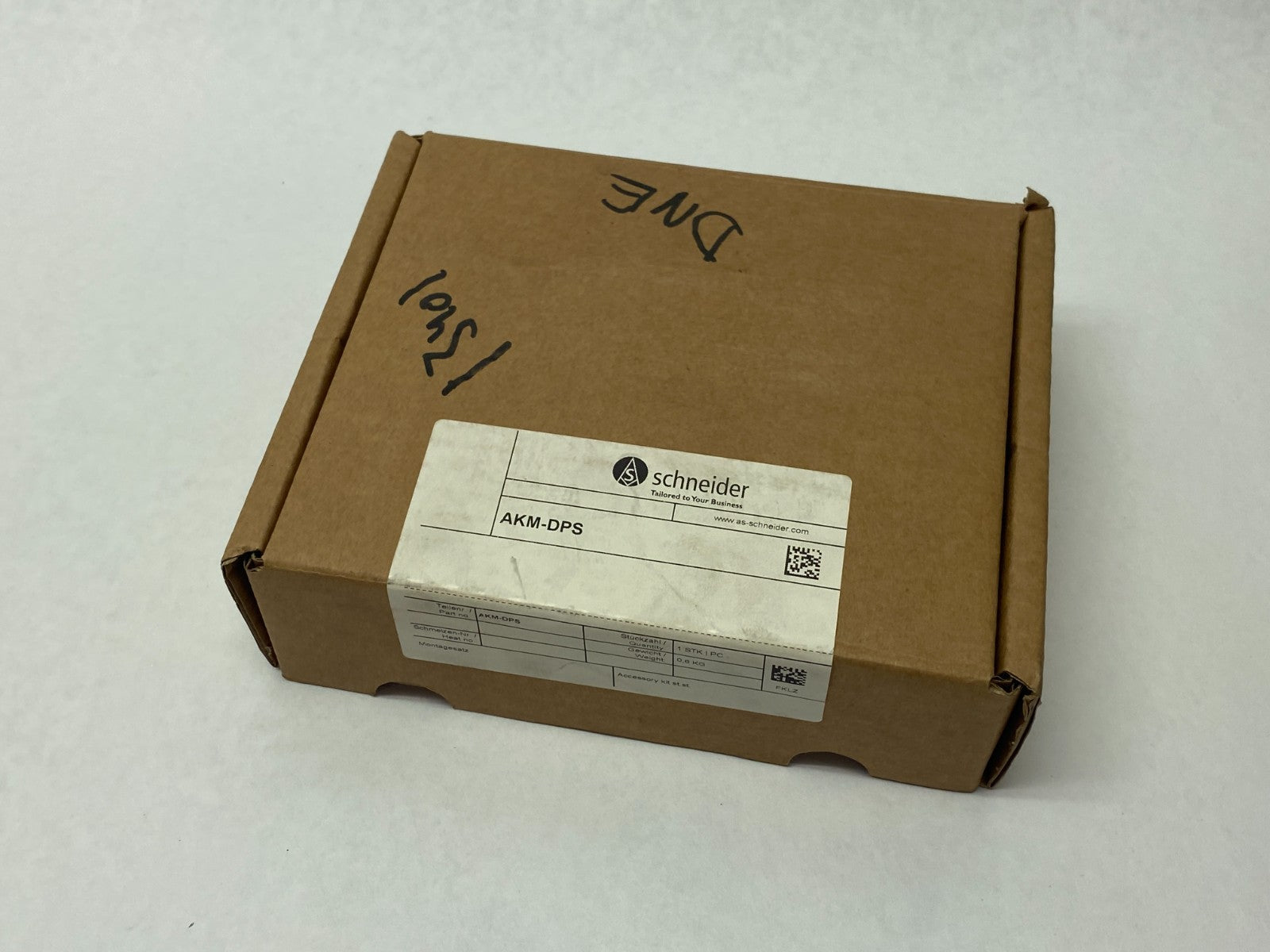 Schneider AKM-DPS Mounting Bracket Kit AKM-D Type and AKM-C Type - Maverick Industrial Sales