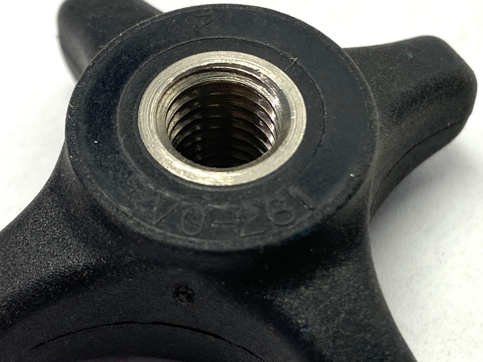 VG-281 | Valu Guide Female Turn Handle LOT OF 3 - Used - Maverick Industrial Sales