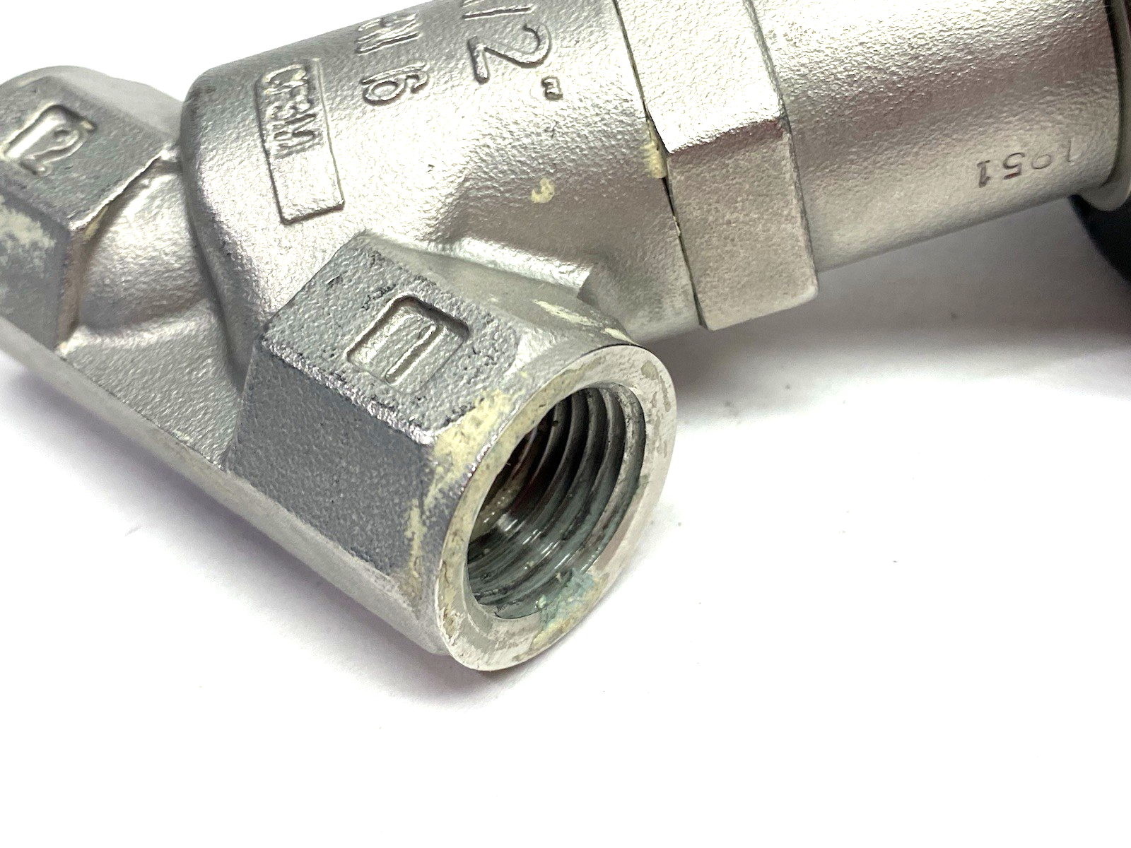 8290A393SM2 | Asco Angle Body 2-Way Motorized Piston Valve, 1/2" Normally Open - Used - Maverick Industrial Sales