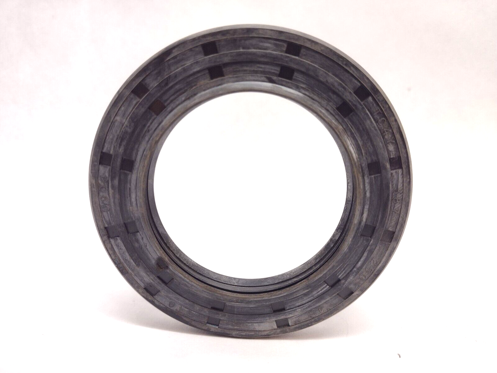 TTO TC4Y 387 250 46 0909 Shaft Seal LOT OF 10 - New – Open box - Maverick Industrial Sales