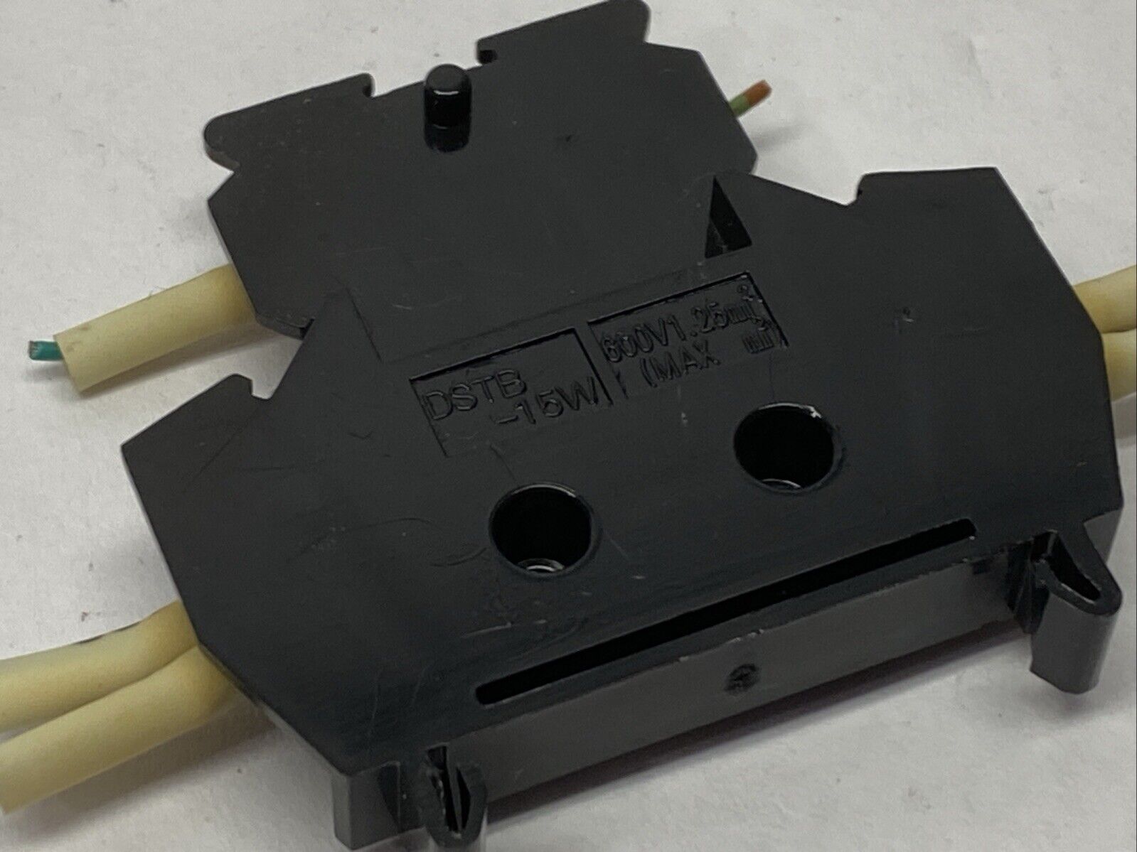 IDEC DSTB-15W Terminal Block 600V LOT OF 6 - Maverick Industrial Sales