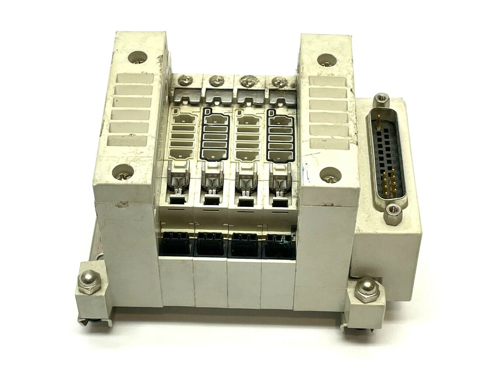VV5Q11-04N3FU0-D0S | SMC Plug In Base Mounted Manifold - For parts or not working - Maverick Industrial Sales